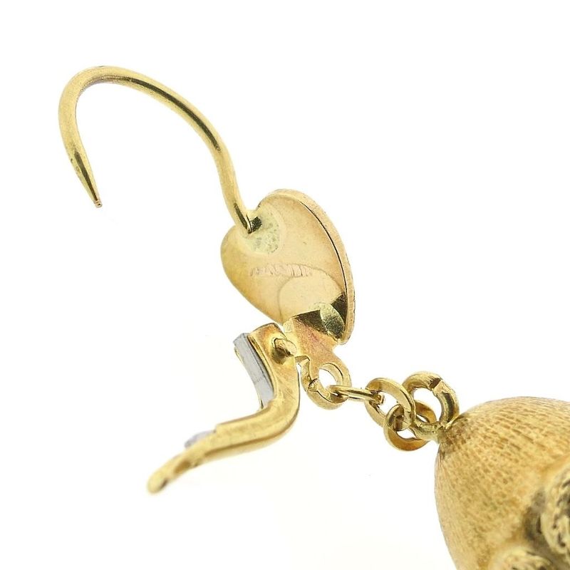 Image 6 of Gold earrings with chrysoprase