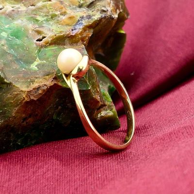 Afbeelding 2 van Gouden ring met parel