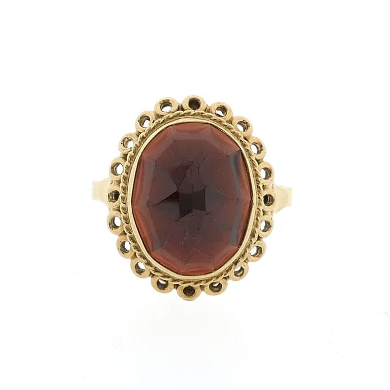 Image 3 of Gold ring with garnet stone | Vintage