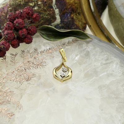 Image 2 of 18K Gold subtle pendant with diamond | 0.02 ct.