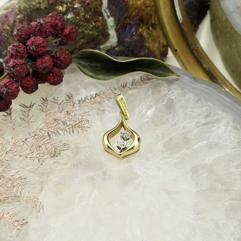 Image 2 of 18K Gold subtle pendant with diamond | 0.02 ct.