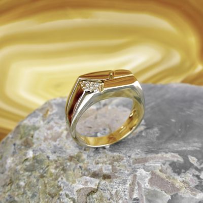 Image 2 of 18-karat two-tone gold men's ring with a 0.05-ct diamond.