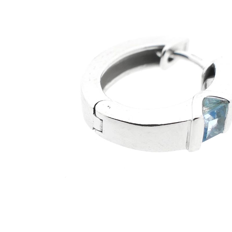 Image 8 of White Gold Earrings with Topaz; Ø 13.8 mm