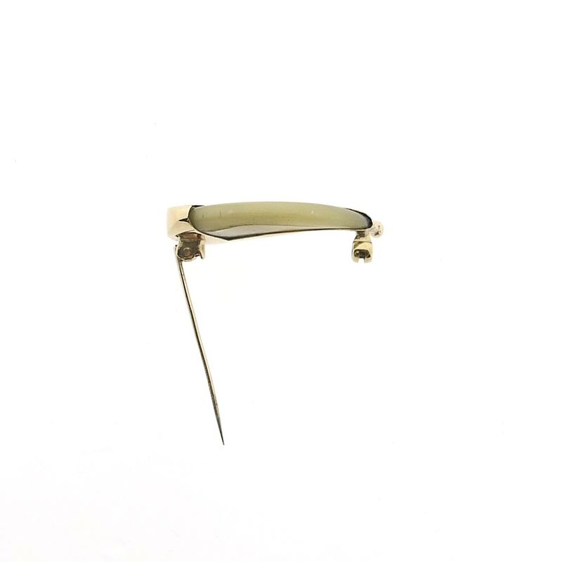 Image 6 of 9 carat brooch with tiger nail