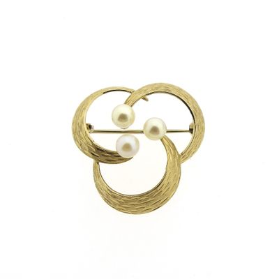 Image 1 of Vintage gold brooch with cultured pearls