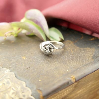 White gold ring with diamond | 0.12 ct. Image 2 of White gold ring with diamond | 0.12 ct.