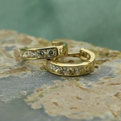 Image 2 of 9 crt. Flap hoop earrings with zirconia | Ø 11.1 mm