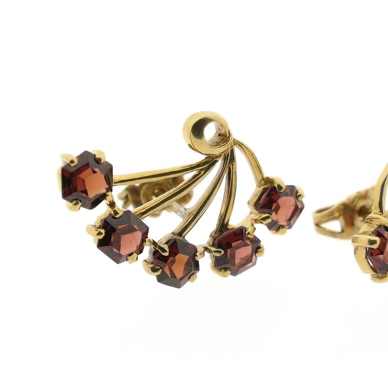 Image 5 of Gold stud earrings with garnet