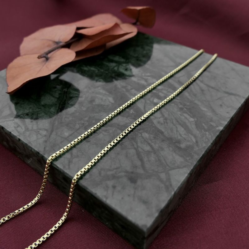 Image 2 of Golden Venetian link chain