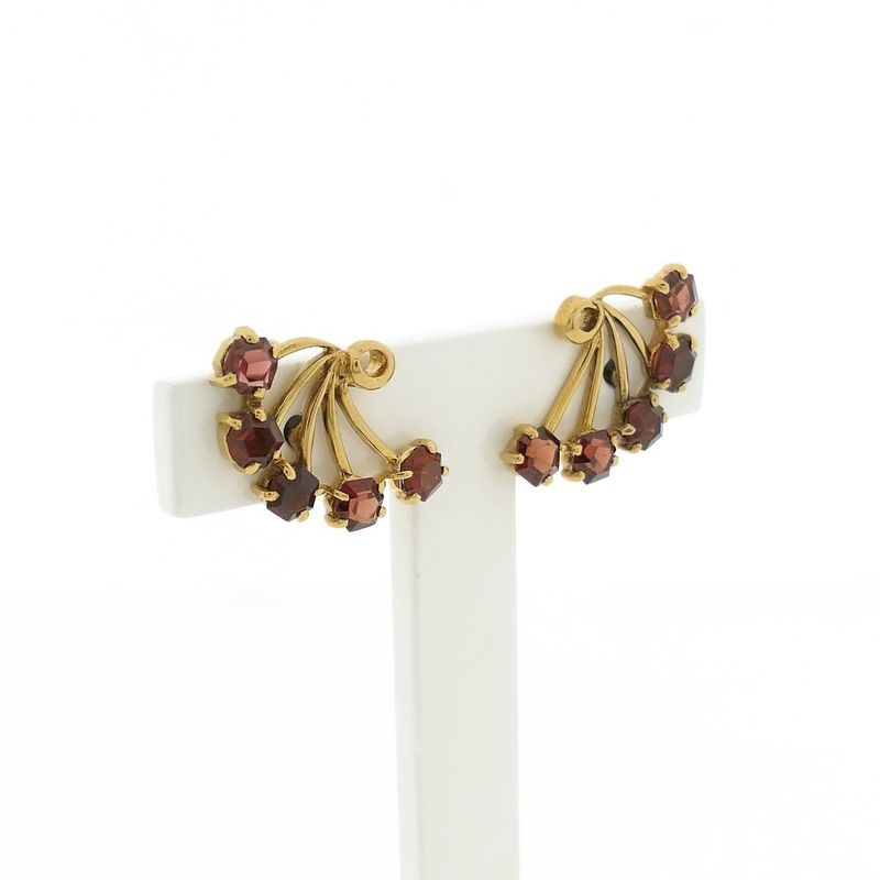 Image 3 of Gold stud earrings with garnet