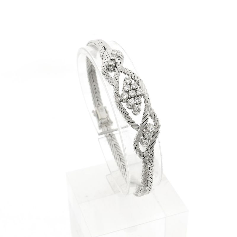 Image 1 of White gold bracelet with diamonds; 1.05 ct.