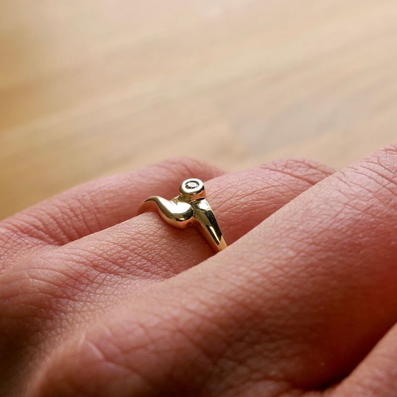 Image 10 of Gold ring with diamond; 0.015 ct.