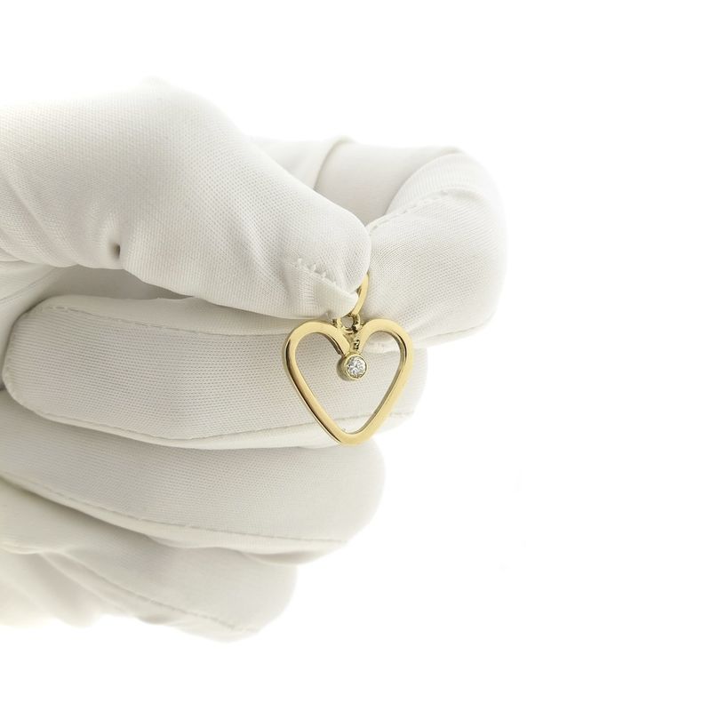 Image 11 of Gold heart pendant with diamond | 0.08 ct.