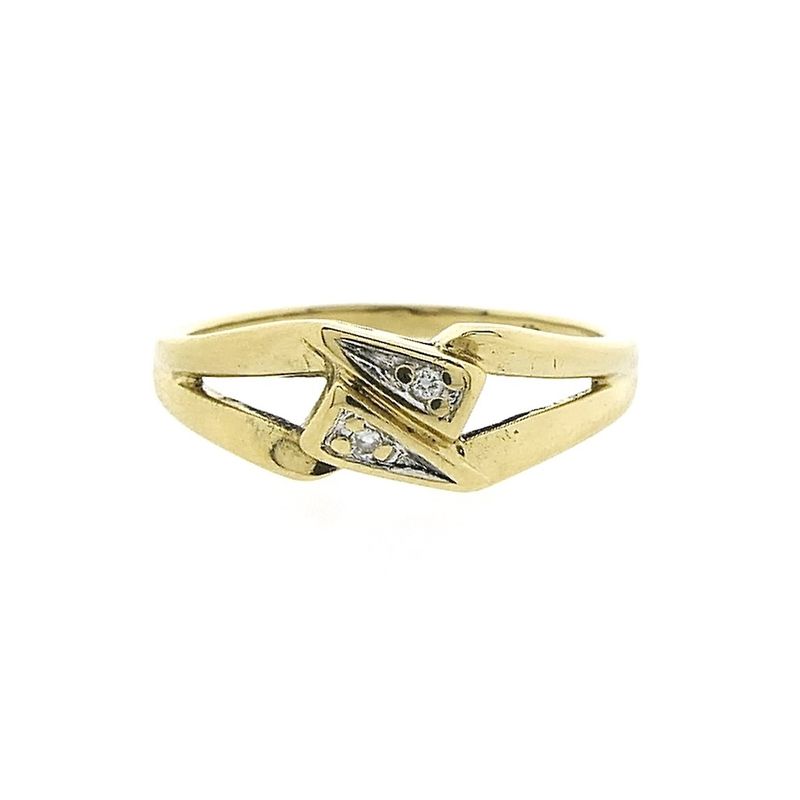 Image 3 of Gold ring with diamond; 0.02 ct.
