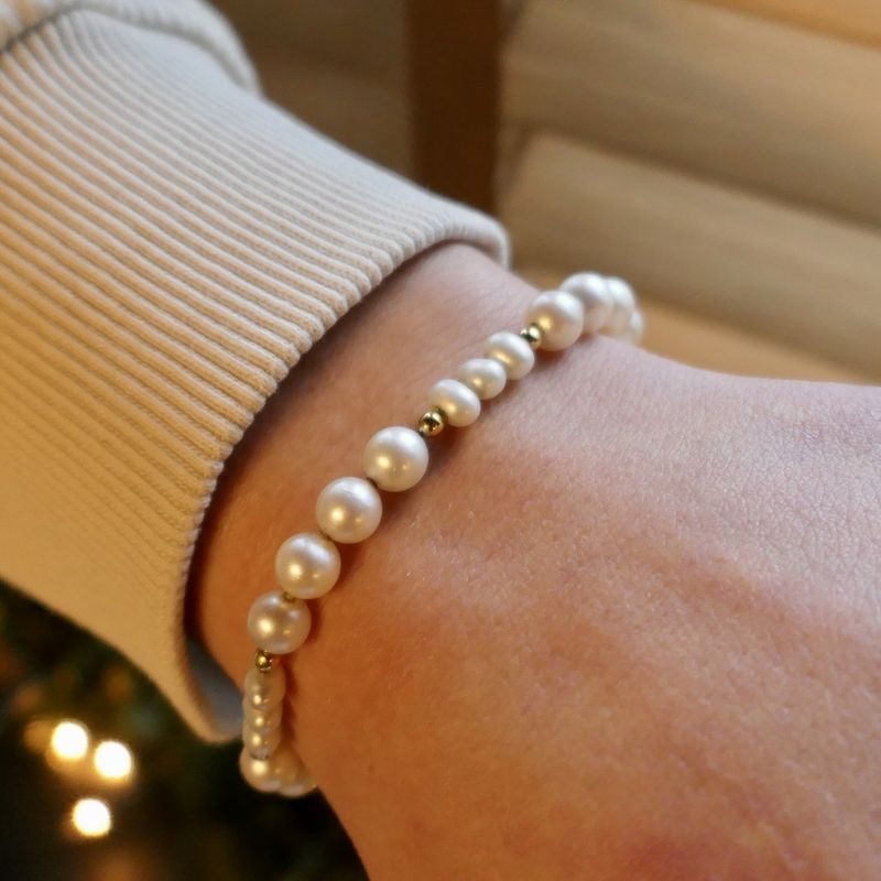 Image 12 of Gold pearl bracelet | 17.5 cm