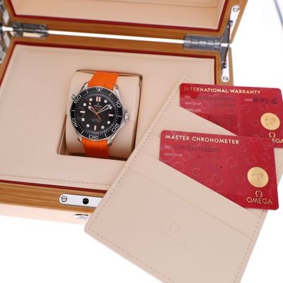 Image 1 of Omega Seamaster 300m 'Master Chronometer' 21032422001006; Automatic Men's Watch
