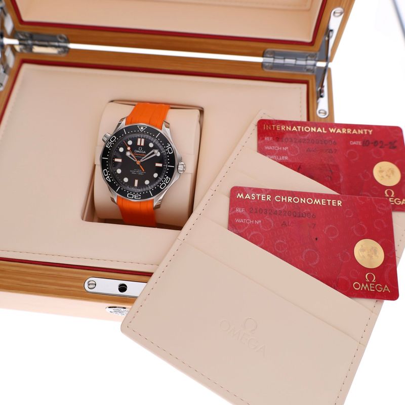 Image 1 of Omega Seamaster 300m 'Master Chronometer' 21032422001006; Automatic Men's Watch