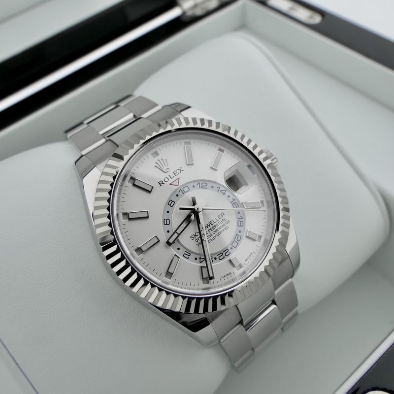 Image 18 of Rolex Sky-Dweller 326934; Automatic men's watch