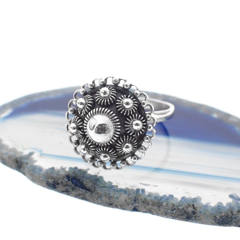 Image 7 of Silver ring with Zeeland button