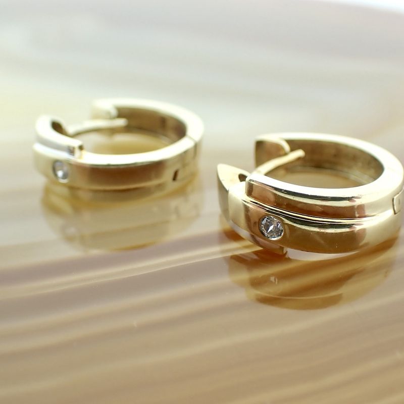 Image 5 of Two-tone gold hoop earrings with zirconia; Ø 15.1 mm