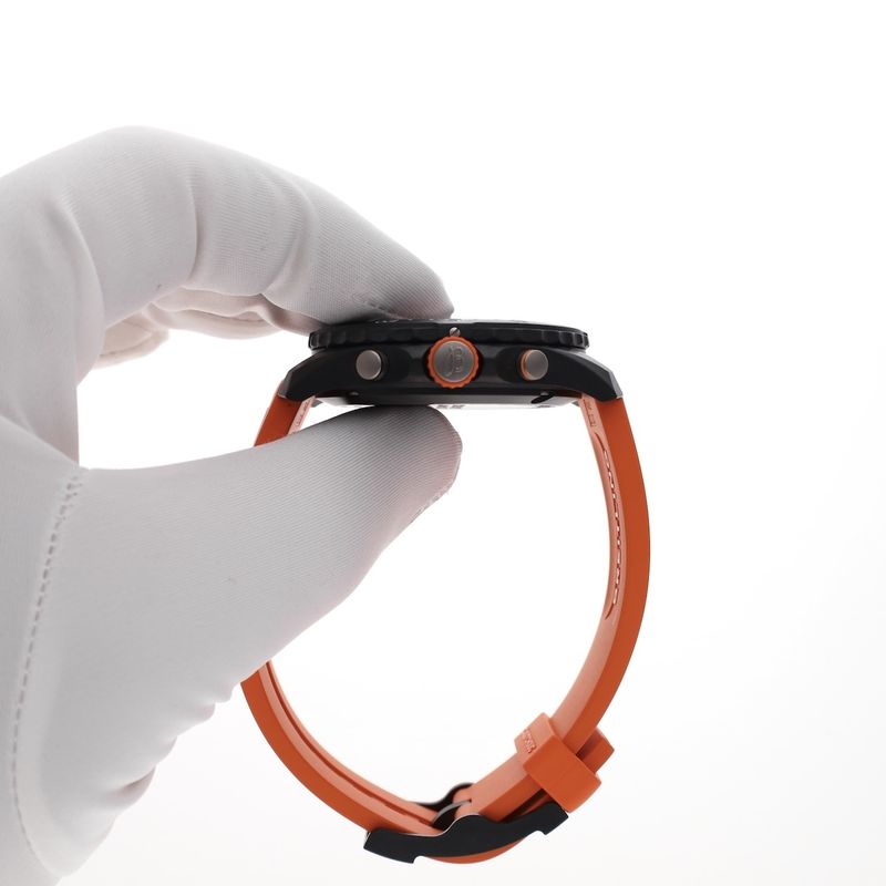 Image 5 of Breitling Endurance Pro 'Orange' X82310; Chronograph men's watch