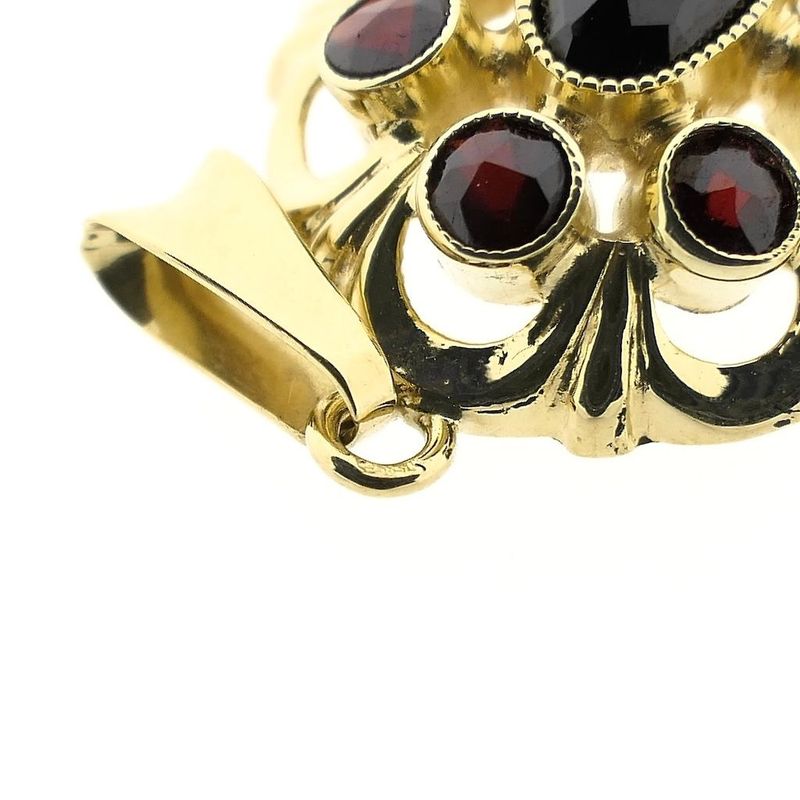 Image 7 of Vintage gold pendant with garnet