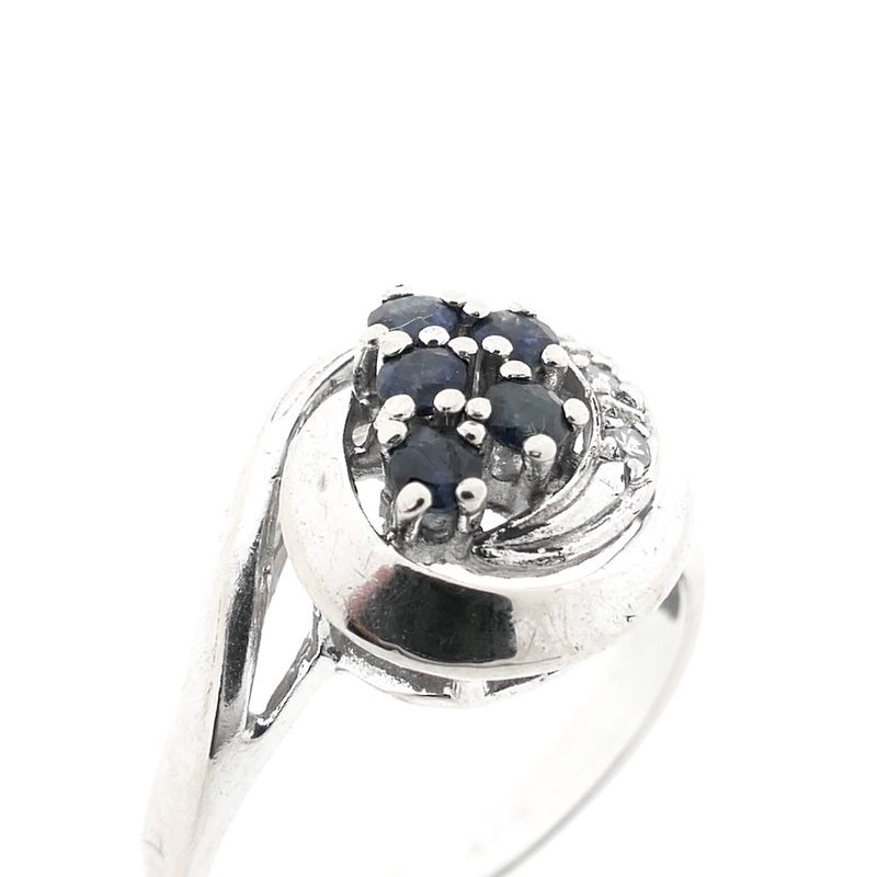 Image 3 of White gold ring with sapphire and diamond | 0.06 ct.