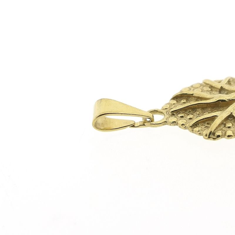 Image 5 of 8Kt. Pendant with Turquoise