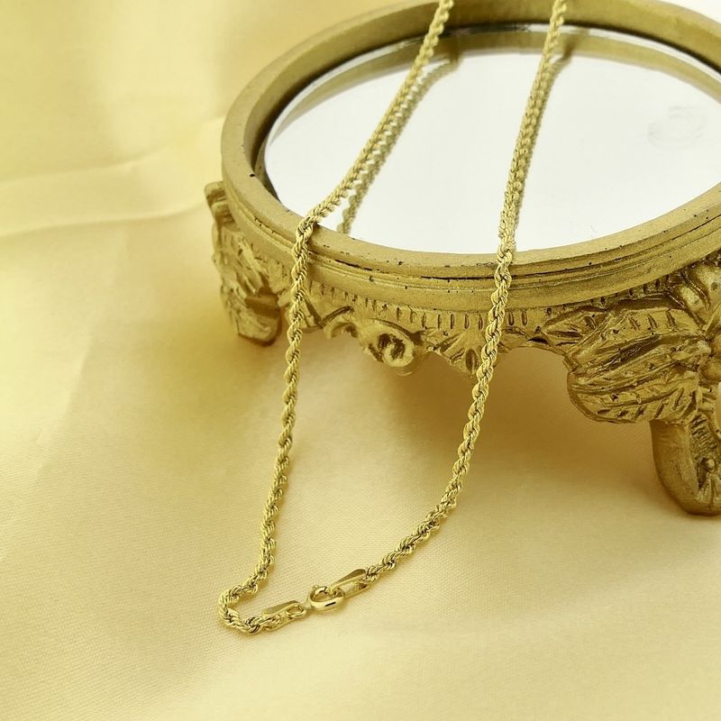 Image 2 of Gold twisted link chain | 55 cm