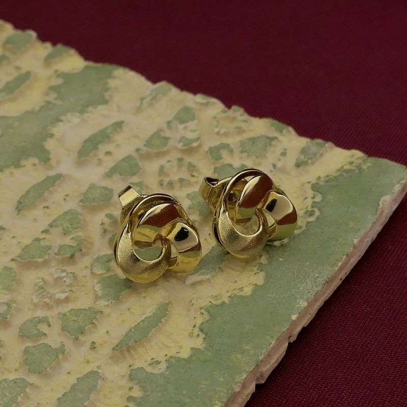 Image 10 of Gold stud earrings knot