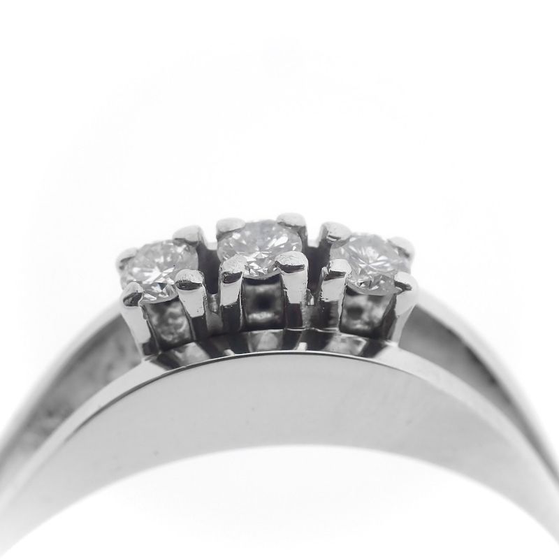Image 3 of White gold ring with diamonds | 0.12 ct.
