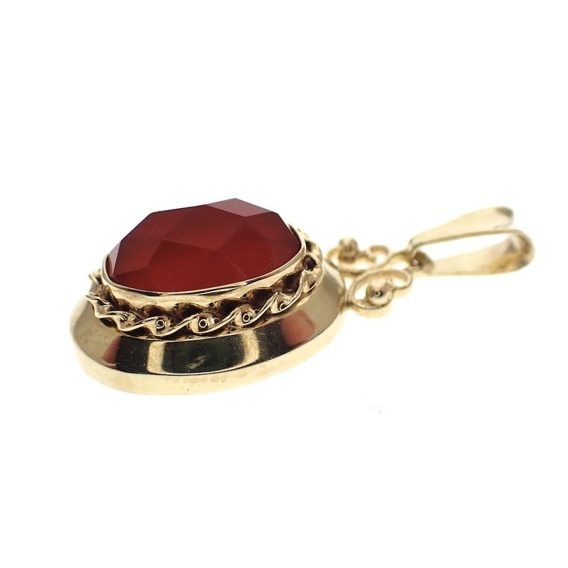 Image 3 of Gold vintage pendant with carnelian