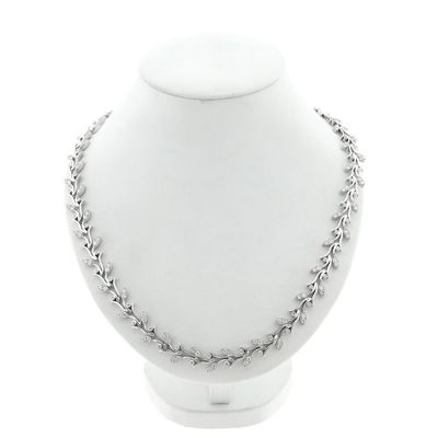 Image 1 of Floral white gold necklace with diamonds; 3.05 ct.