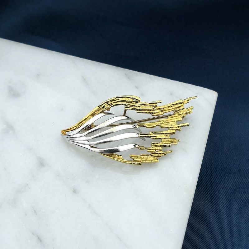 Image 2 of Two-tone gold brooch