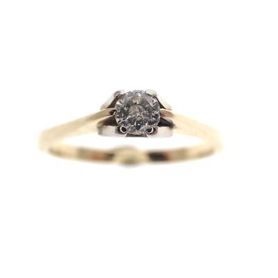 Two-tone gold solitaire ring set with diamond Image 2 of Two-tone gold solitaire ring set with diamond