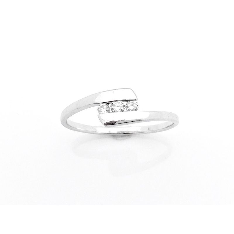 Image 2 of 9 carat ring with 0.10 ct diamonds.