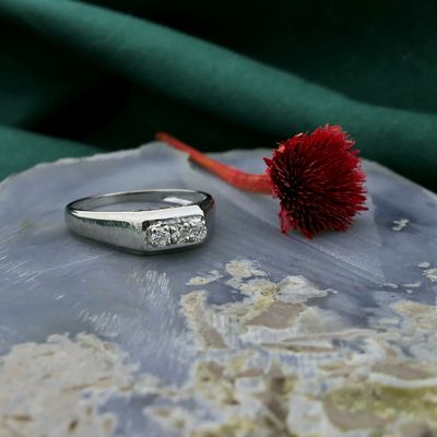 Image 2 of White gold ring with diamond | 0.15 ct.