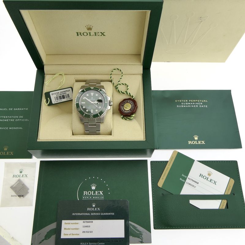 Image 12 of Rolex Submariner 'Hulk' 116610LV; Men's diving watch