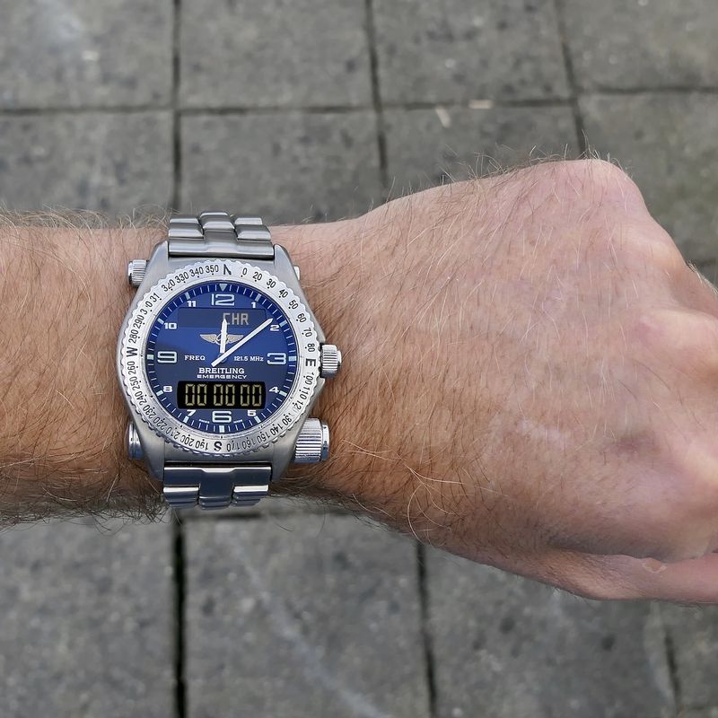 Image 22 of Breitling Emergency Professional E56121; Titanium men's watch with 121.5MHz emergency transmitter