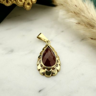 Image 2 of Vintage gold pendant with carnelian