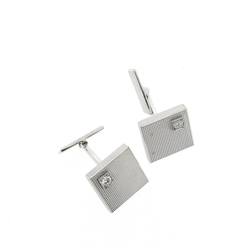 Image 3 of White gold cufflinks with diamond; 0.16 ct.