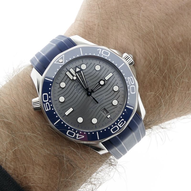 Image 14 of Omega Seamaster 300M 'Daniel Craig'; Men's diving watch