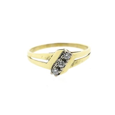 Image 2 of Gold ring with diamonds; 0.18 ct.
