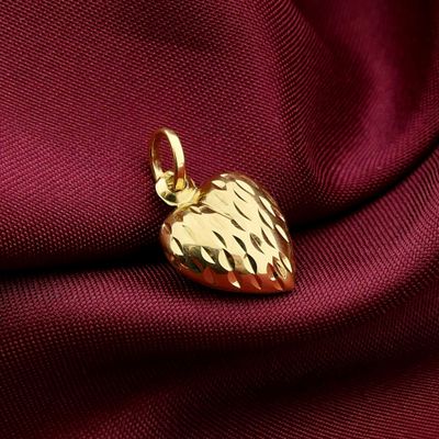 Image 2 of Gold pendant of a heart