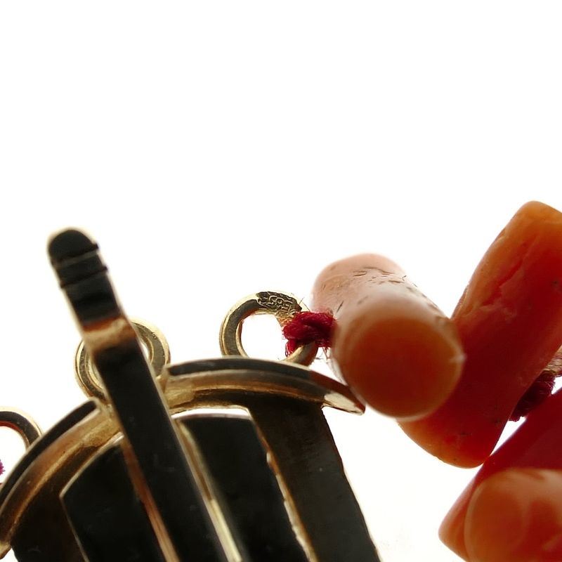 Image 6 of Blood coral bead necklace with gold clasp; Antique | 41 cm