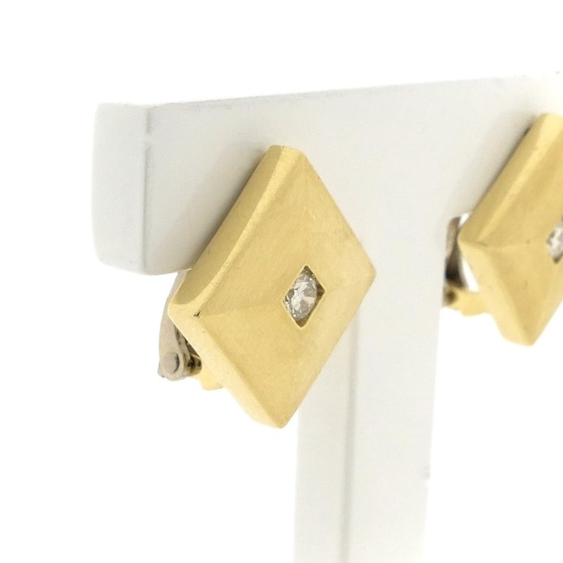 Image 6 of Gold stud earrings with diamond | 0.26 ct.
