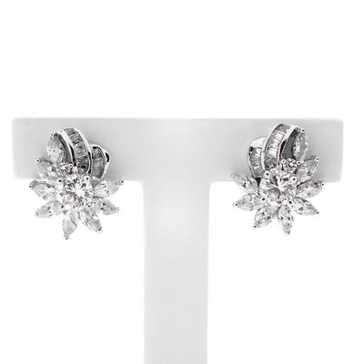 Image 1 of 18 carat white gold stud earrings with zirconia stones