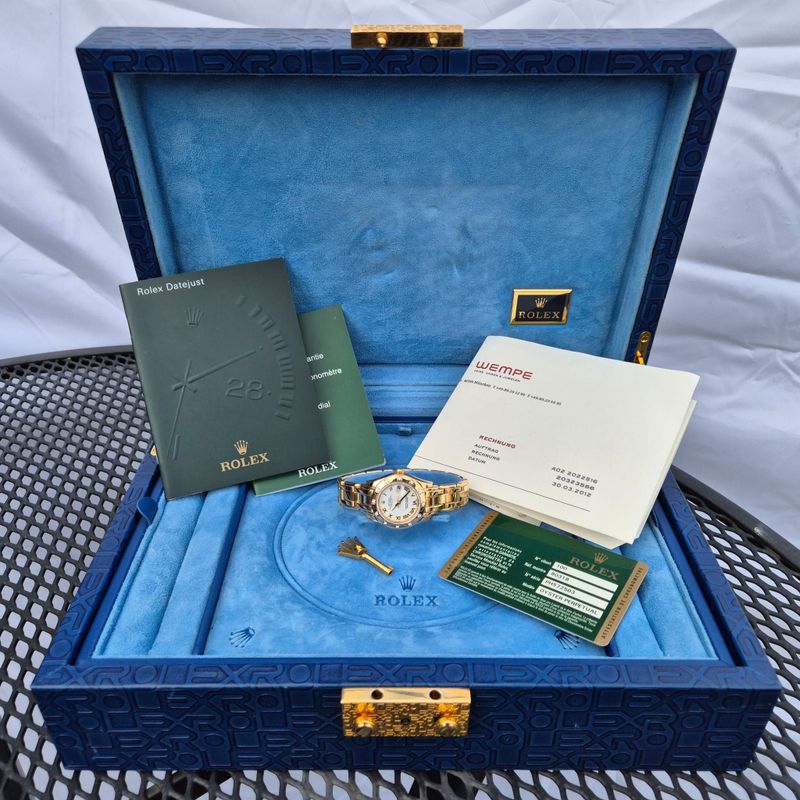 Image 14 of Rolex Pearlmaster Lady-Datejust 29mm 18ct Gold Watch