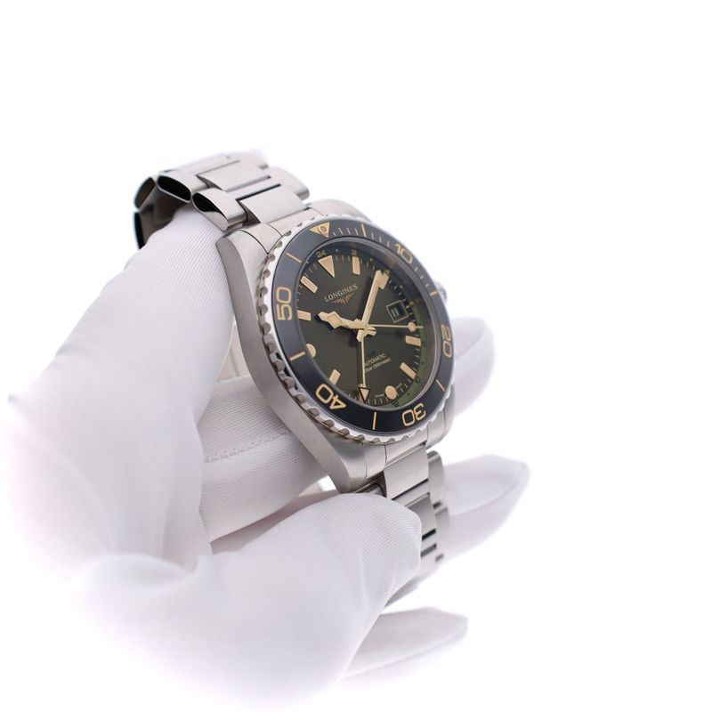 Image 9 of Longines Hydroconquest GMT 41mm L3.790.4.06.6; Automatic Men's Watch