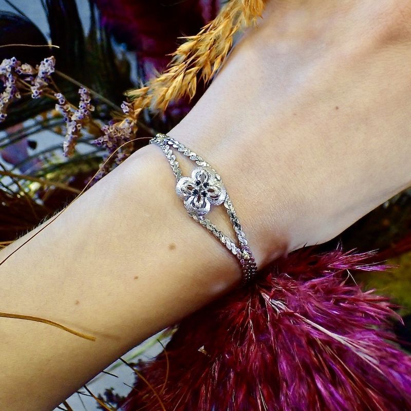 Image 2 of Exclusive white gold bracelet with sapphire | 18.5 cm